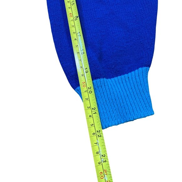 Vintage Disney Store Cast Member Cardigan Sweater Blue Stripes Embroidered Crest - Picture 14 of 16